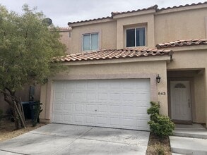 Building Photo - 863 Park Walk Ave