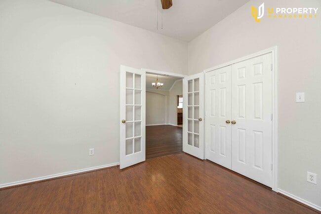 Building Photo - What's special