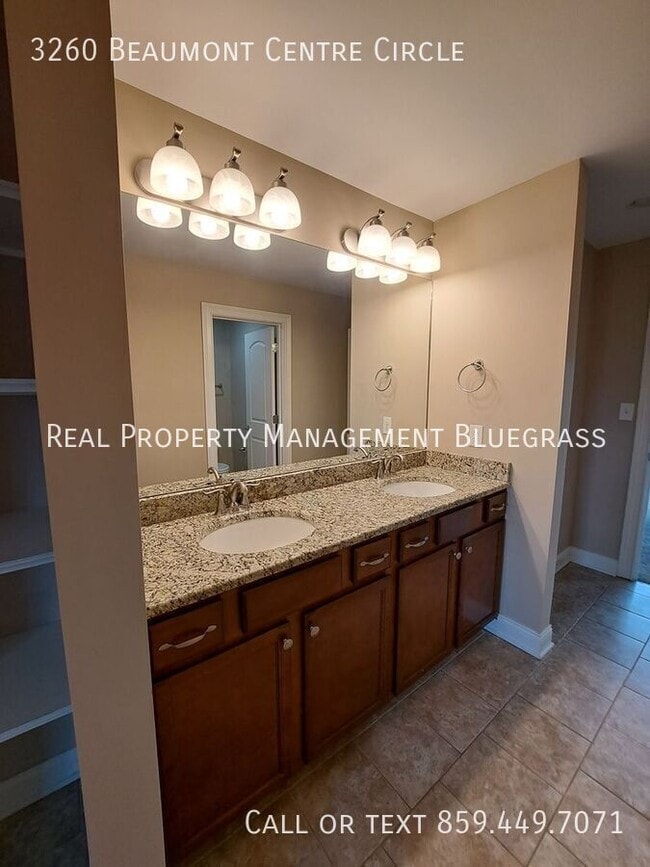 Building Photo - 3260 Beaumont Centre Cir