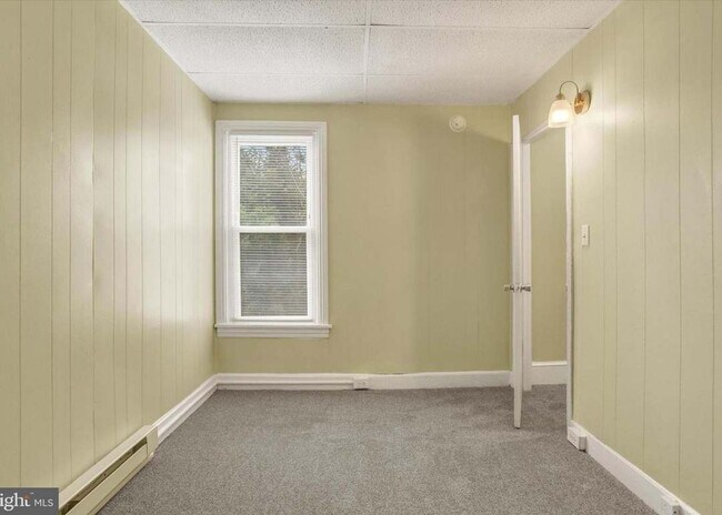 Building Photo - 52 Balm St