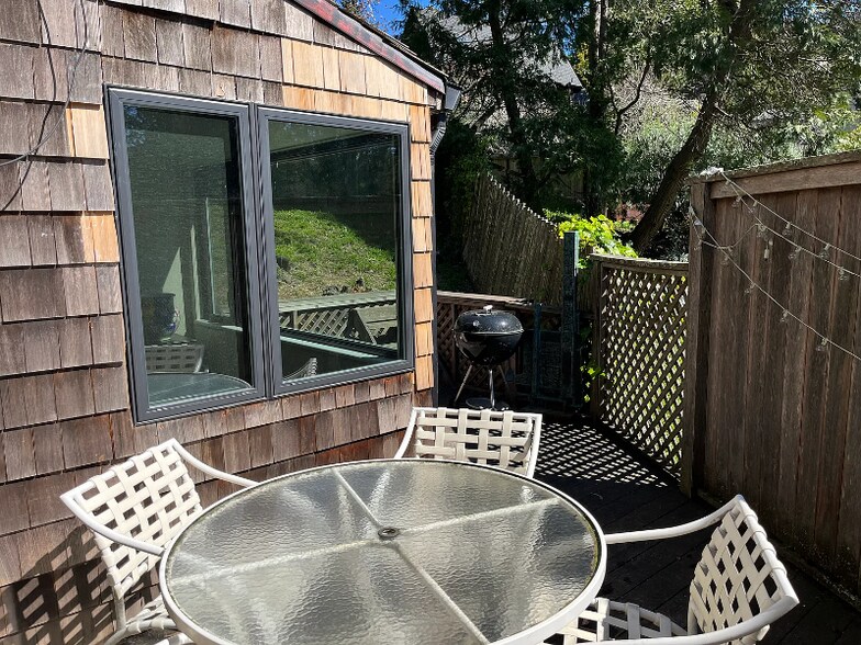 Building Photo - 1411 Queens Rd