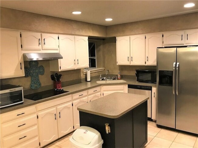 Building Photo - 7616 Kimberly Ct