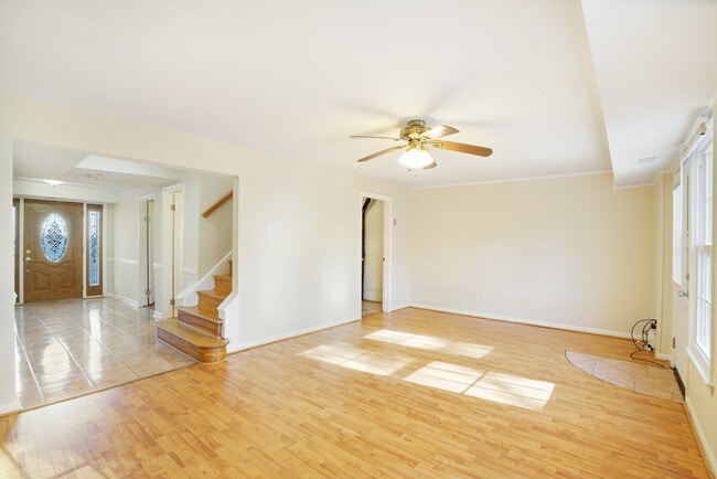 Building Photo - 4339 Cedarlake Ct