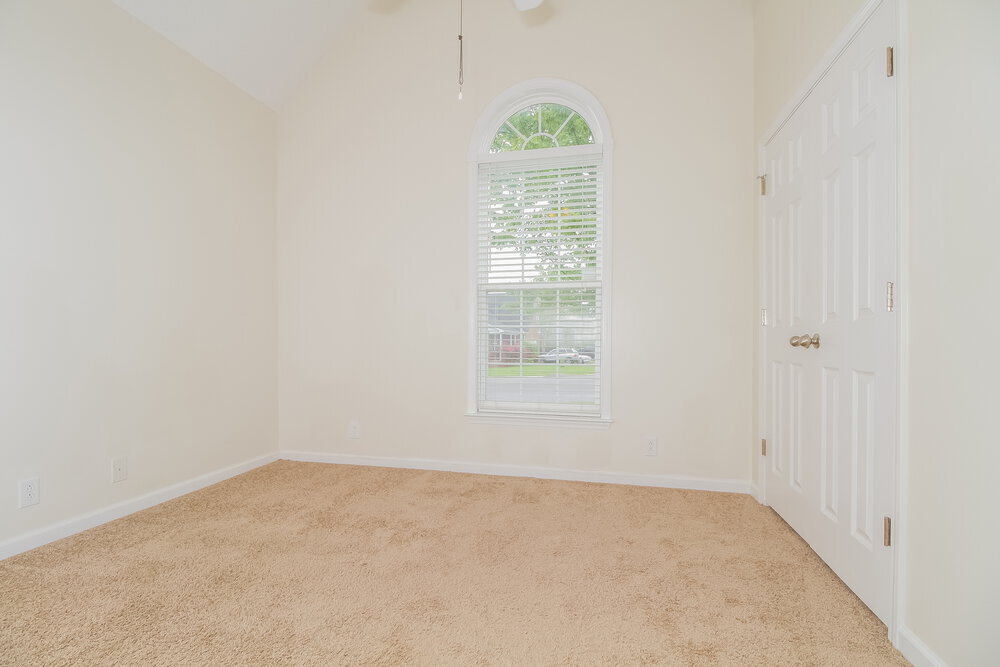 Building Photo - 1452 Colyn Avenue