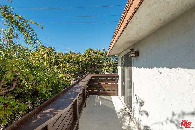 Building Photo - 3900 Pacific Ave