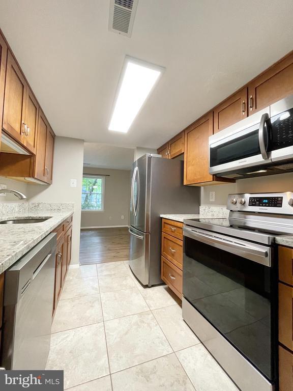 Building Photo - 1602 Harvest Green Ct