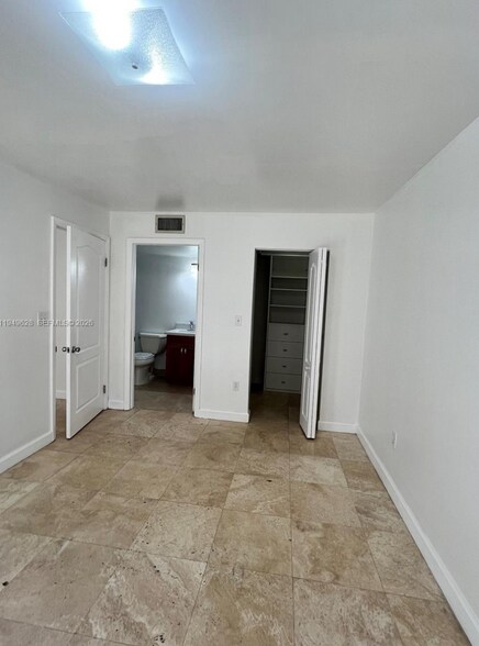 Building Photo - 4970 NW 102nd Ave