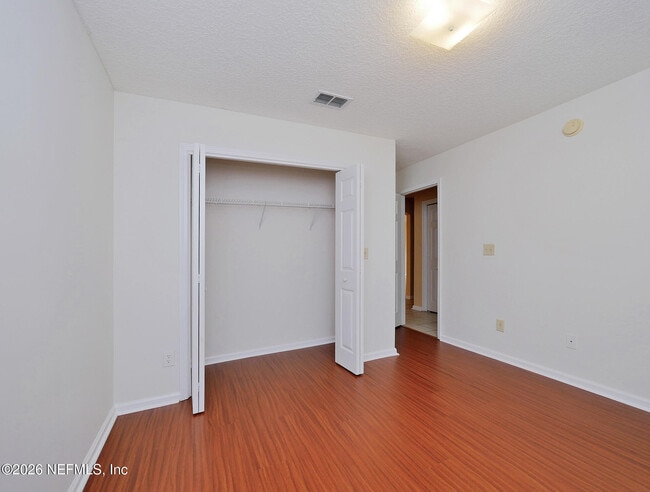 Building Photo - 12252 Lake Fern Dr