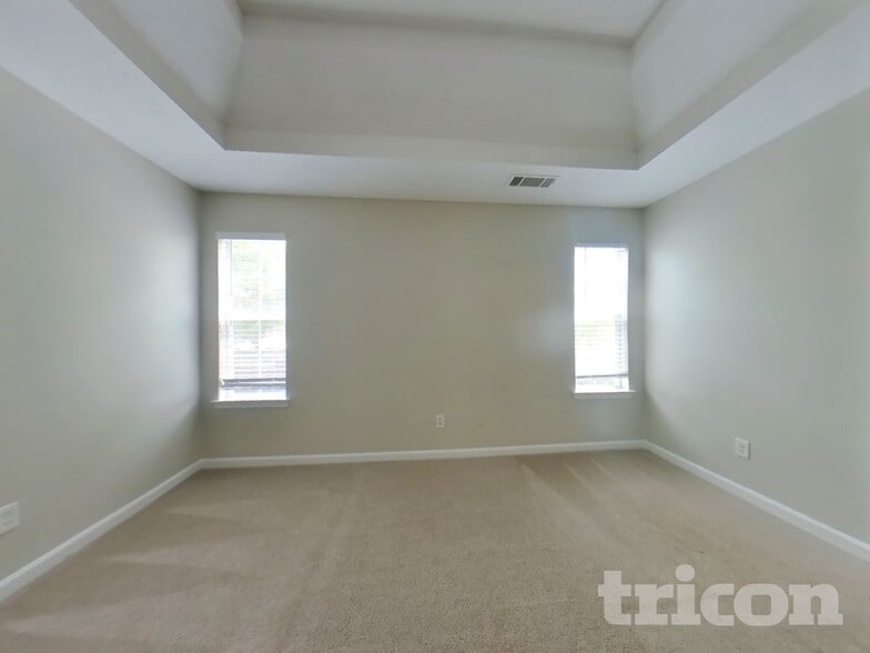 Building Photo - 1017 Spaniel Terrace