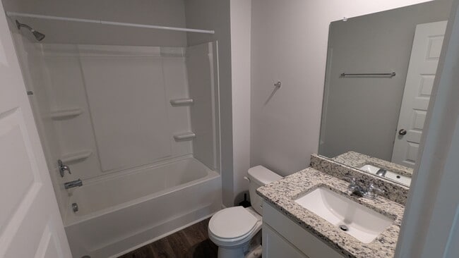 Building Photo - 427 Coconut Dr