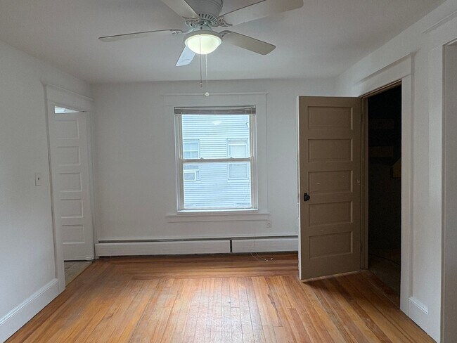 Building Photo - 48 Gridley St