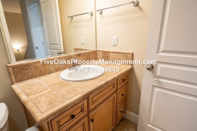 Building Photo - 758 Shasta Oaks Ct