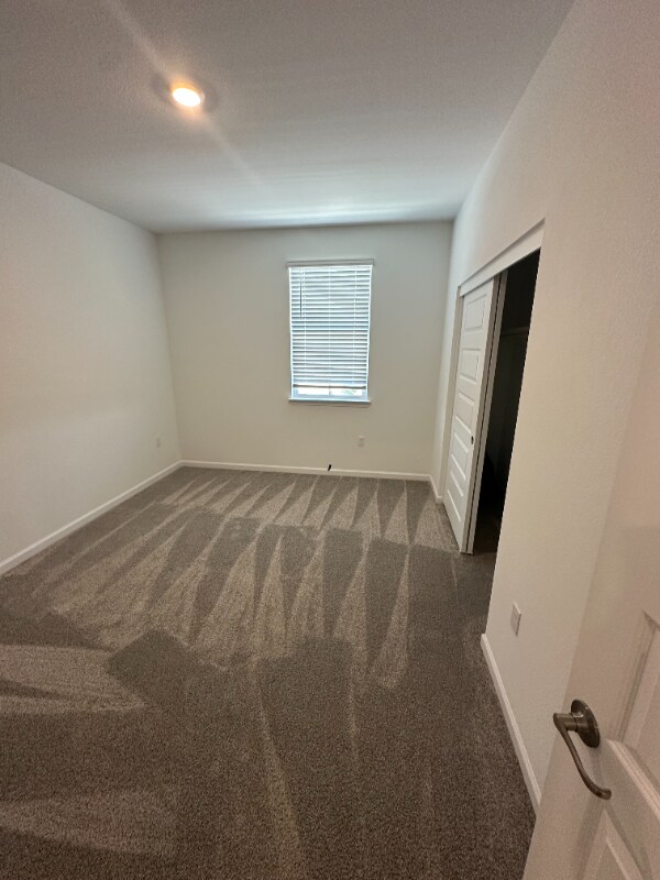 Building Photo - 1652 Matmor Rd