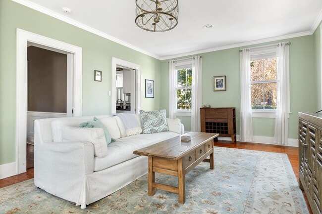 Building Photo - 56 Gadsden St