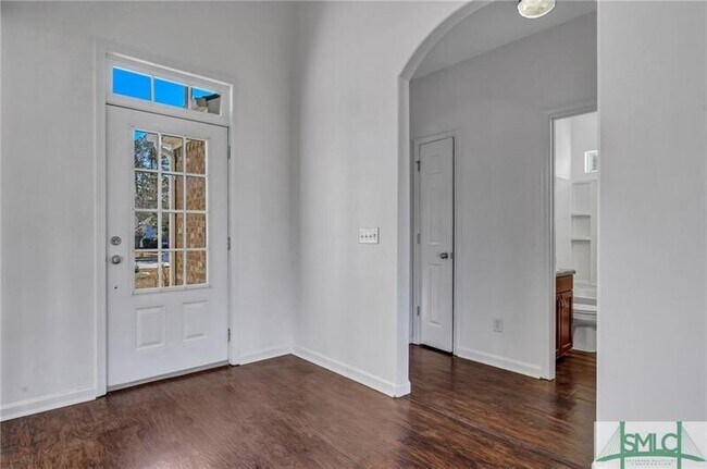 Building Photo - 179 Willow Point Cir