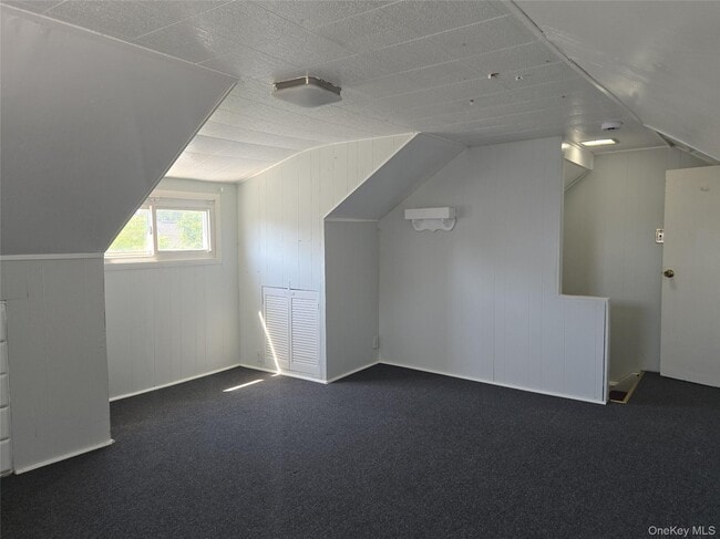 Building Photo - 139 Sickles Ave