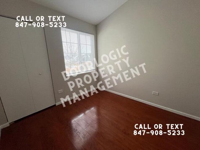 Building Photo - 1127 Silverstone Dr