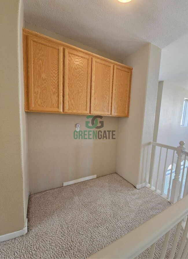 Building Photo - Price Reduced! 4 Bedroom 3 Bath Home is No...