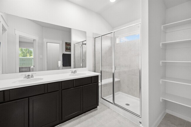 Building Photo - 30290 Kingston Heath Dr