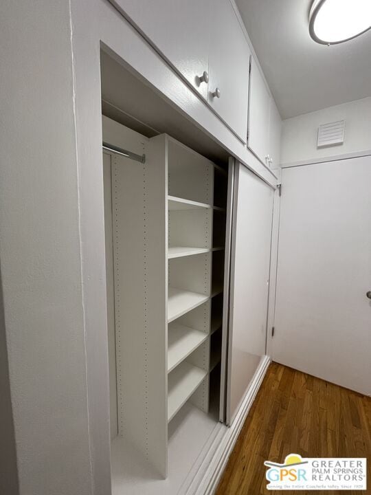 Building Photo - 1416 S Hayworth Ave