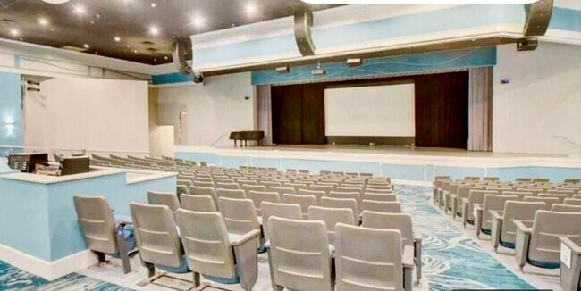 Building Photo - 307 Saxony Dr