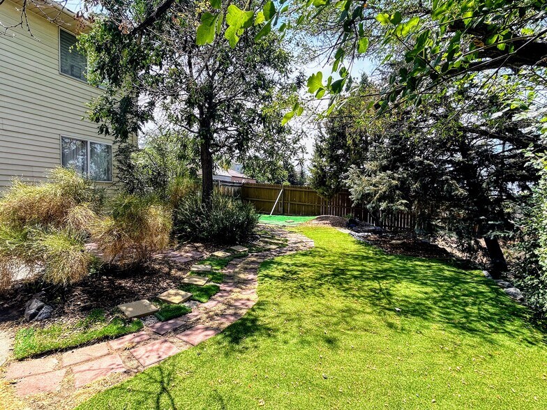 Building Photo - 11586 S Autumn Hill Dr