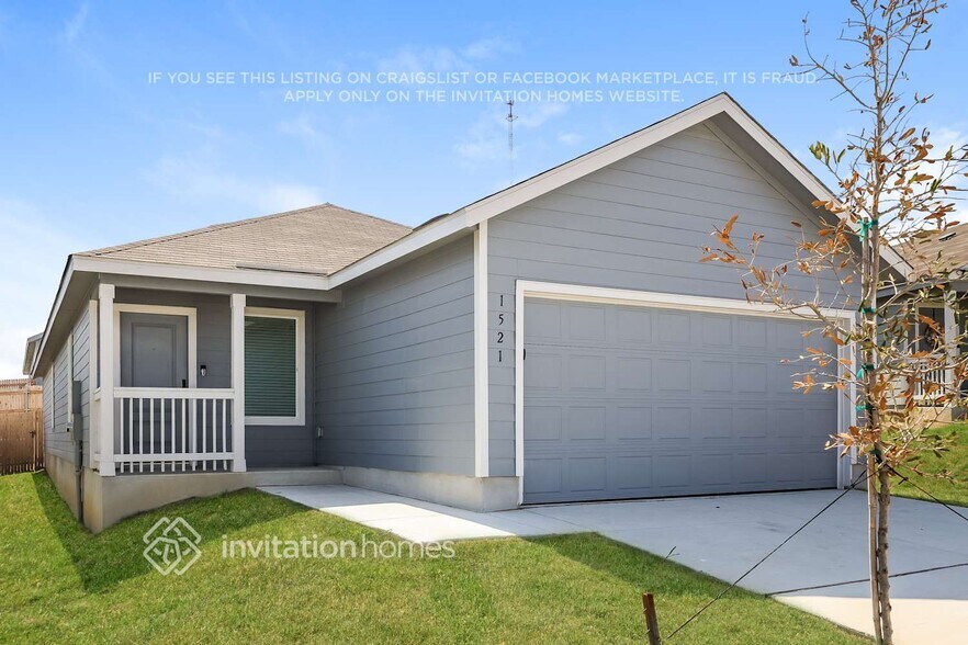 Building Photo - 1521 Pile Trl