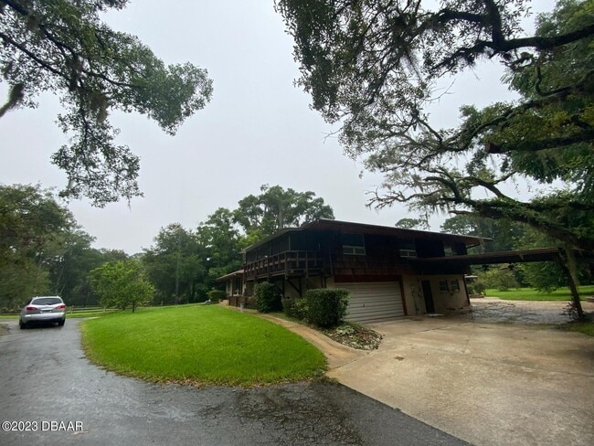 Building Photo - 1 Arrowhead Dr