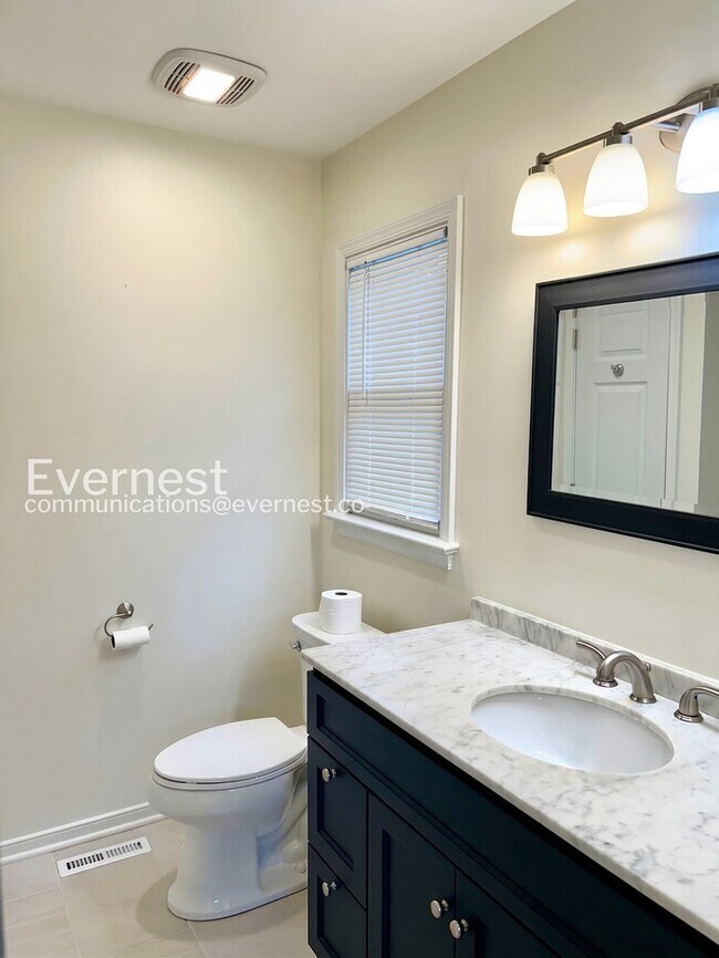 Building Photo - 2581 Glenridge Ct