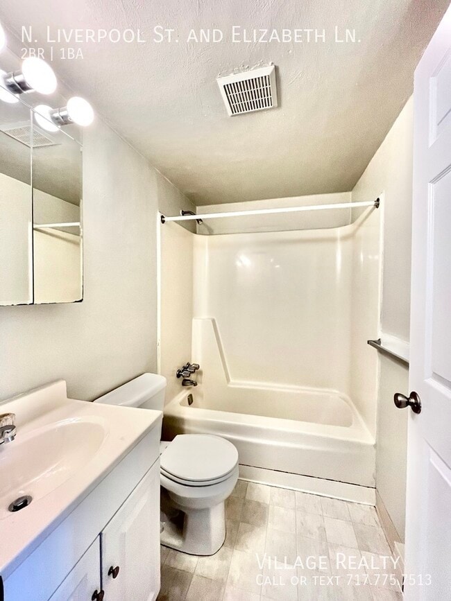 Building Photo - 45 N Liverpool St