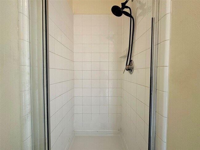 Building Photo - 7271 Caracara Dr