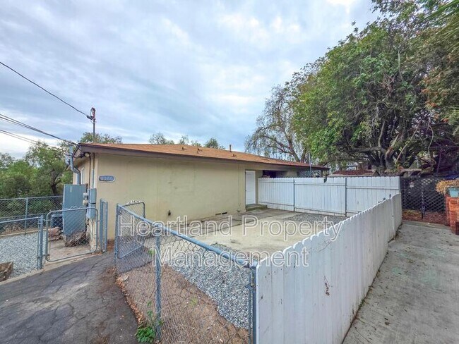 Building Photo - 8386 Golden Ave