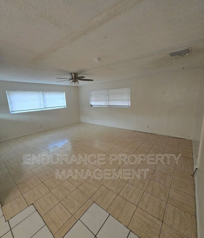 Building Photo - 640 53rd St