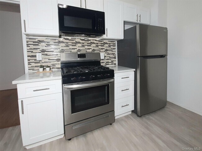 Building Photo - 3 Allen Pl