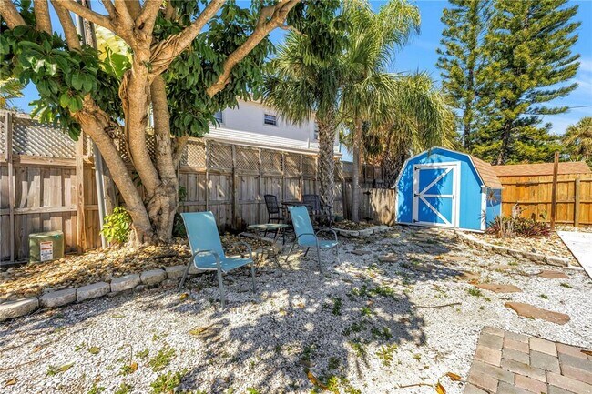 Building Photo - 6892 Gulf Winds Dr