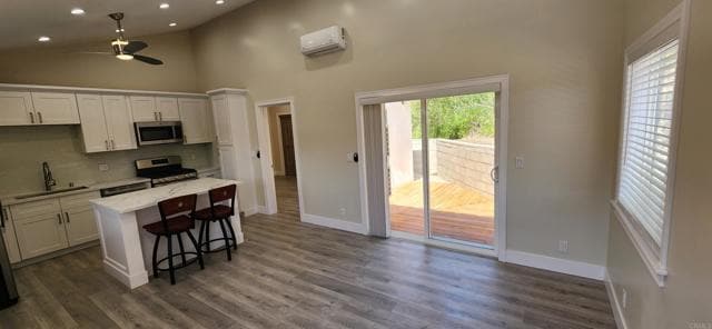 Building Photo - 7920 Rocoso Ln