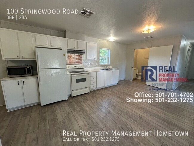 Building Photo - 100 Springwood Rd
