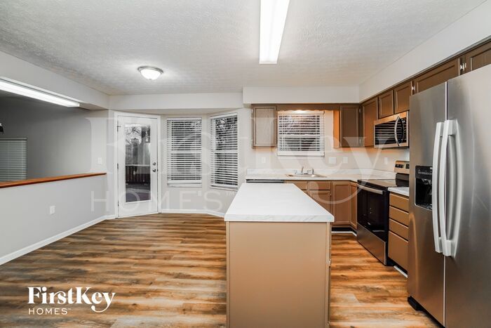 Building Photo - 112 Kettering Bend