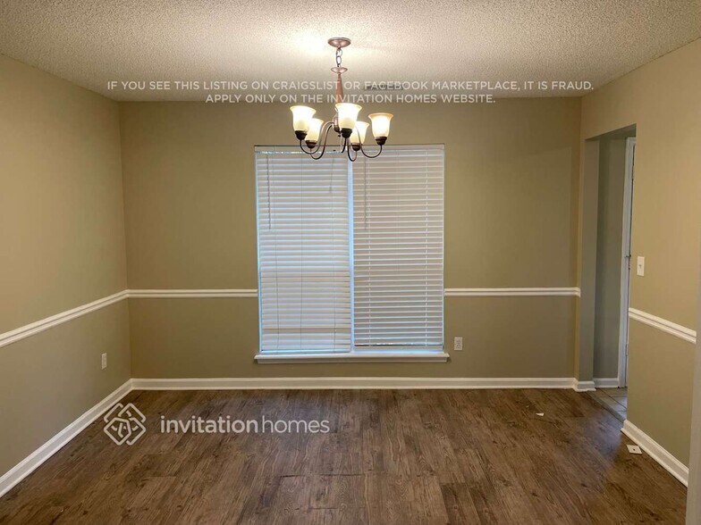 Building Photo - 1401 Chapel Hill Ln SW