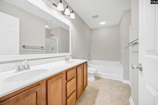 Building Photo - 153 Pennsylvania Ct