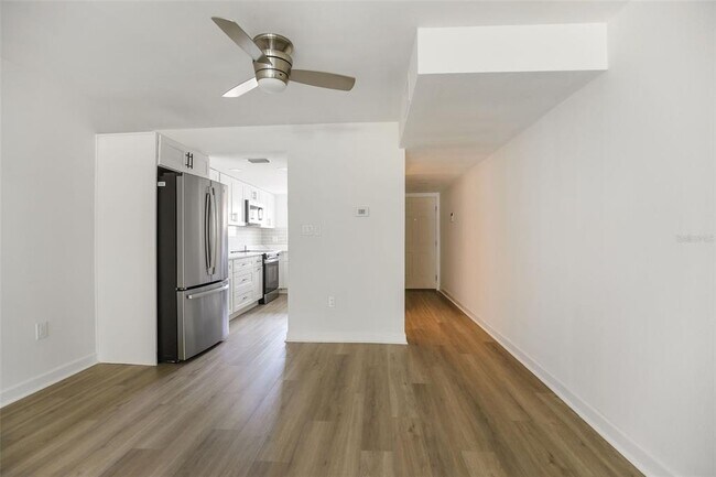 Building Photo - 4570 Overlook Dr NE