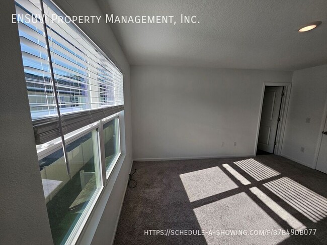 Building Photo - 6195 Pina Colada St