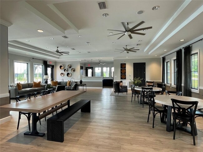 Building Photo - 36544 Smithfield Ln