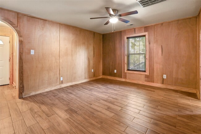 Building Photo - 4606 Antha St