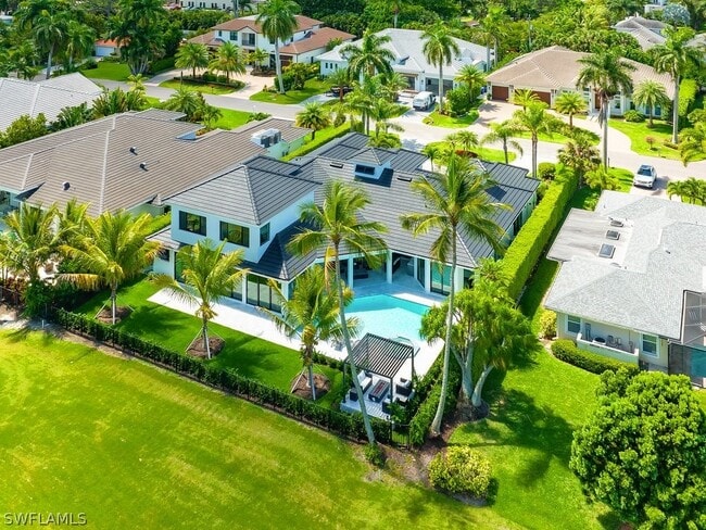 Building Photo - 695 Wedge Dr