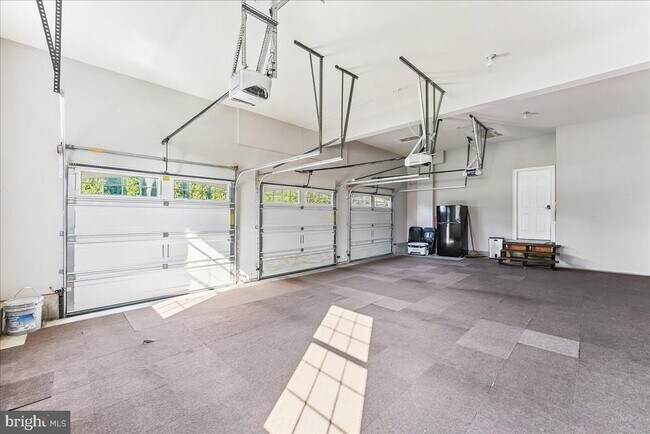 Building Photo - 5 Hibberd Rd