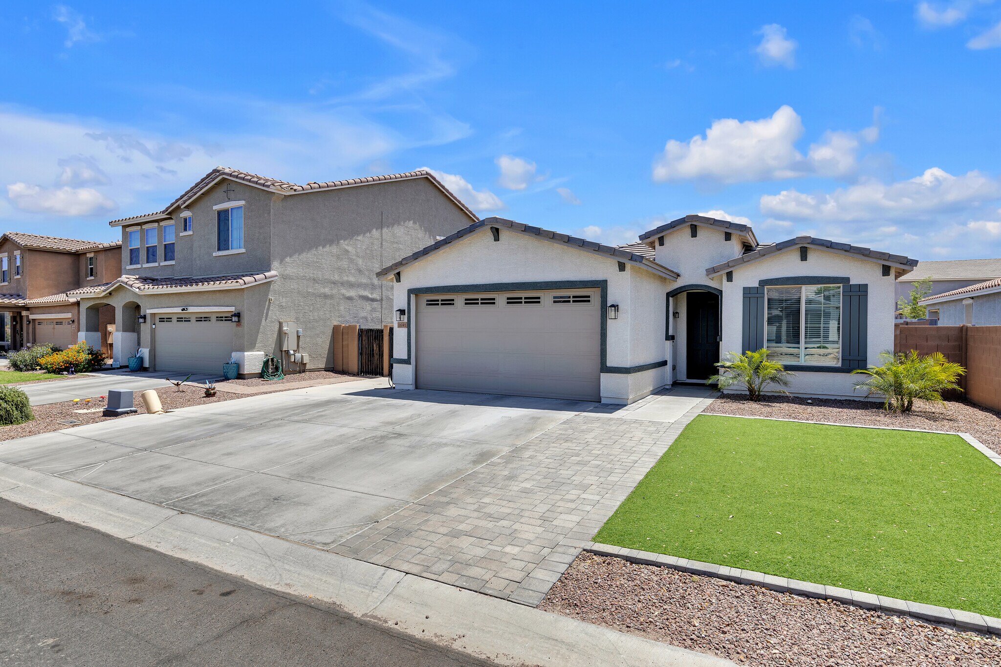 Building Photo - 1691 W Desert Spring Way