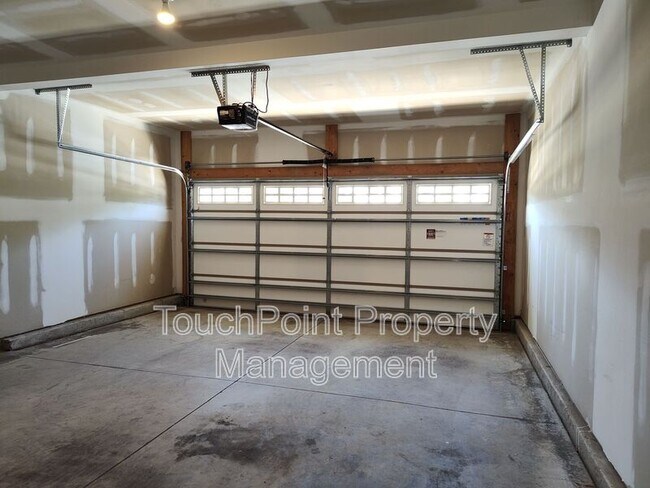 Building Photo - 8114 Overmeadow Ln