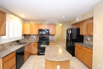 Building Photo - 5326 W Taro Ln