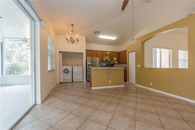 Building Photo - 5717 Spanish River Rd